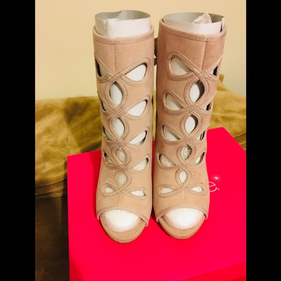 Booties - Picture 3 of 5